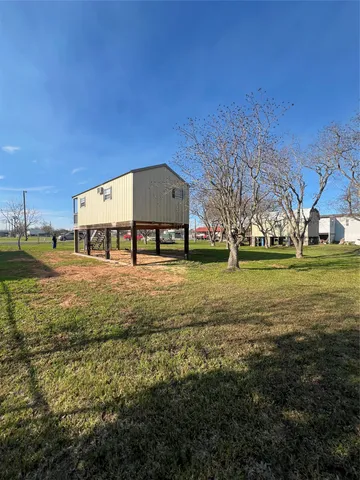 $1,100 | 327 17th Street, San Leon, TX 77539