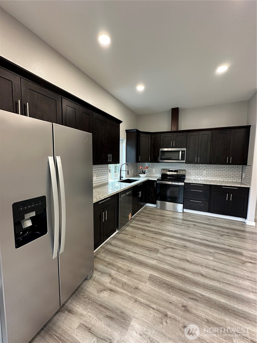 2015 Harding Road Aberdeen, WA 98520 - Photo 7 of 29 Gallery Image 7