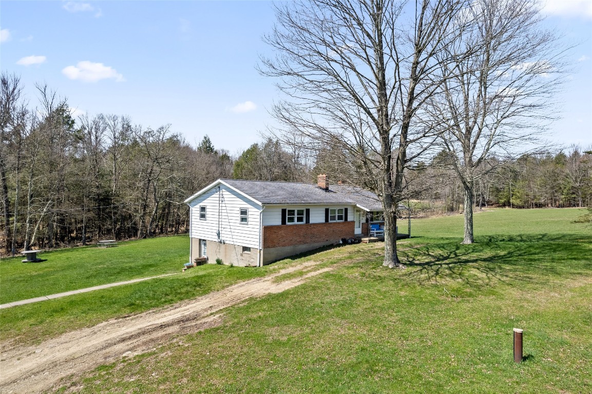 1571 Youngs Road Rome, PA 18837 - Photo 2 of 29