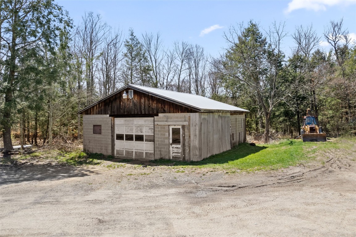 1571 Youngs Road Rome, PA 18837 - Photo 10 of 29