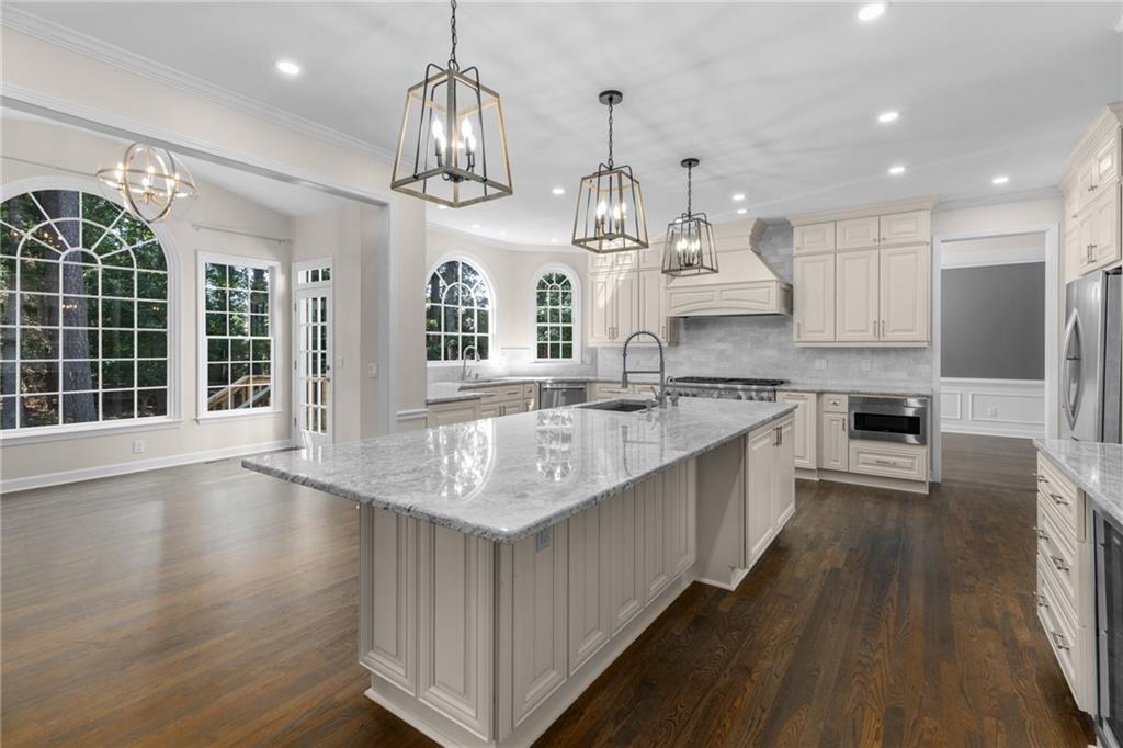 2560 Hamptons Run Alpharetta, GA 30005 - Photo 13 of 52