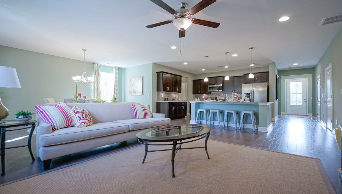 2223 David Green Road Mount Pleasant, SC 29466 - Photo 5 of 36 Belfort Furnished Interior (13)
