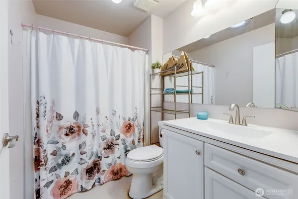 $290,000 | 3300 Carpenter Road Southeast, Unit 96, Lacey, WA 98503