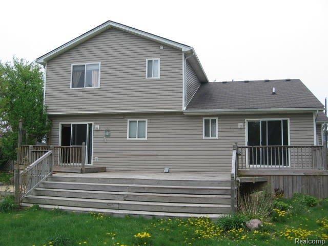 2933 Gravel Ridge Drive Rochester, MI 48307 - Photo 14 of 15 007
