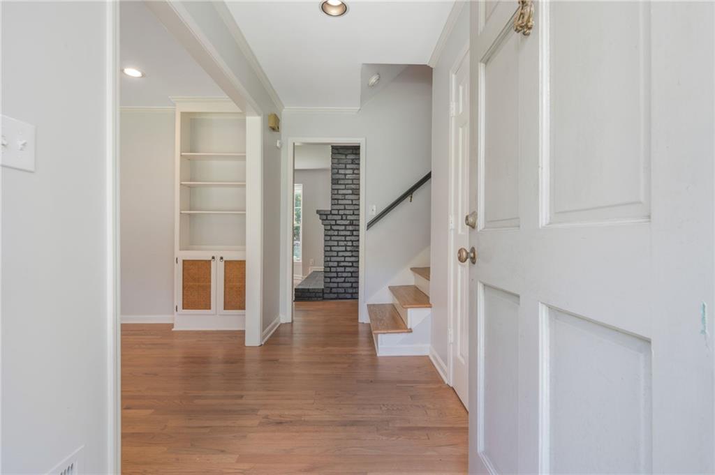 5599 Bend Creek Road Atlanta, GA 30338 - Photo 3 of 52 Gallery Image 3