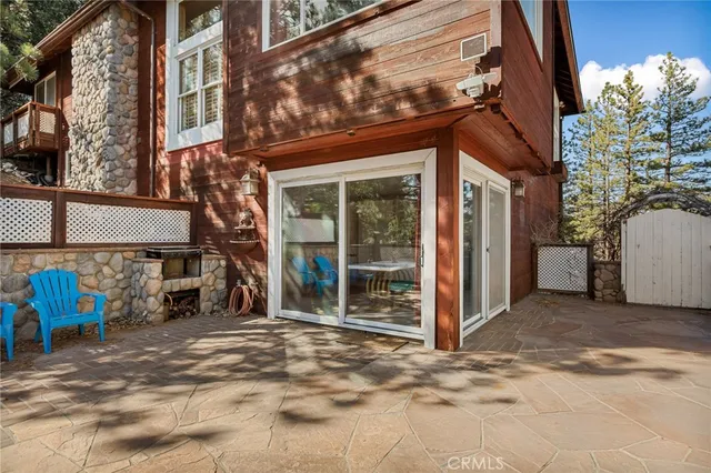 $881,000 | 971 Grass Valley Road, Lake Arrowhead, CA 92352