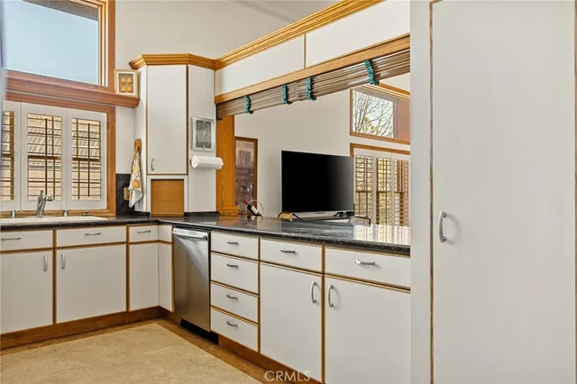 $881,000 | 971 Grass Valley Road, Lake Arrowhead, CA 92352