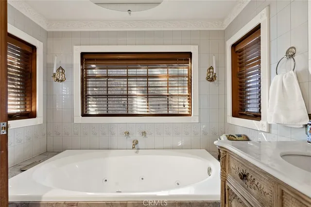 $881,000 | 971 Grass Valley Road, Lake Arrowhead, CA 92352