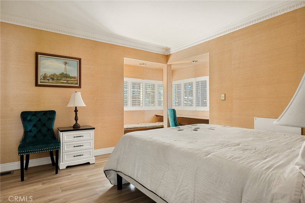 971 Grass Valley Road Lake Arrowhead, CA 92352 - Photo 39 of 50 a bedroom with a bed and a window