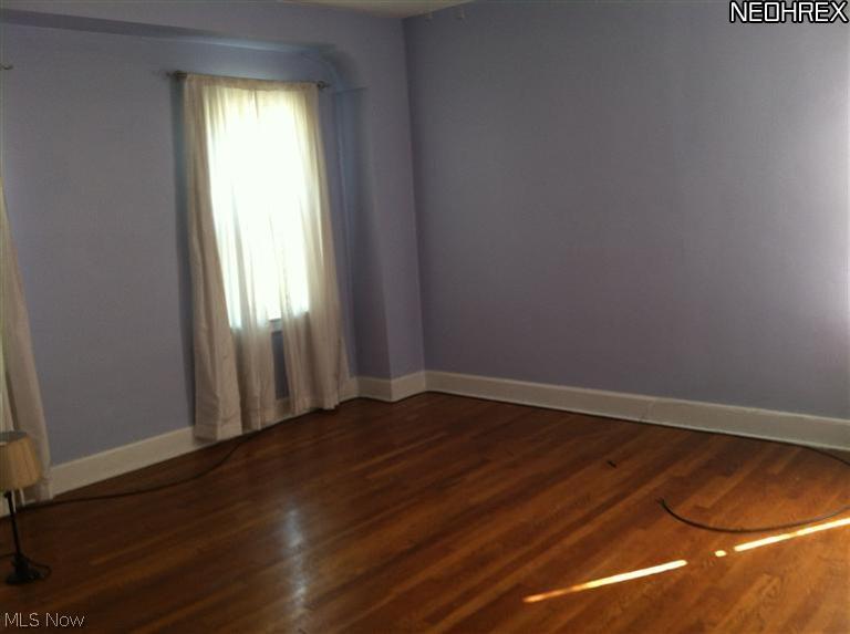 3516 Bainbridge Road Cleveland, OH 44118 - Photo 7 of 10
