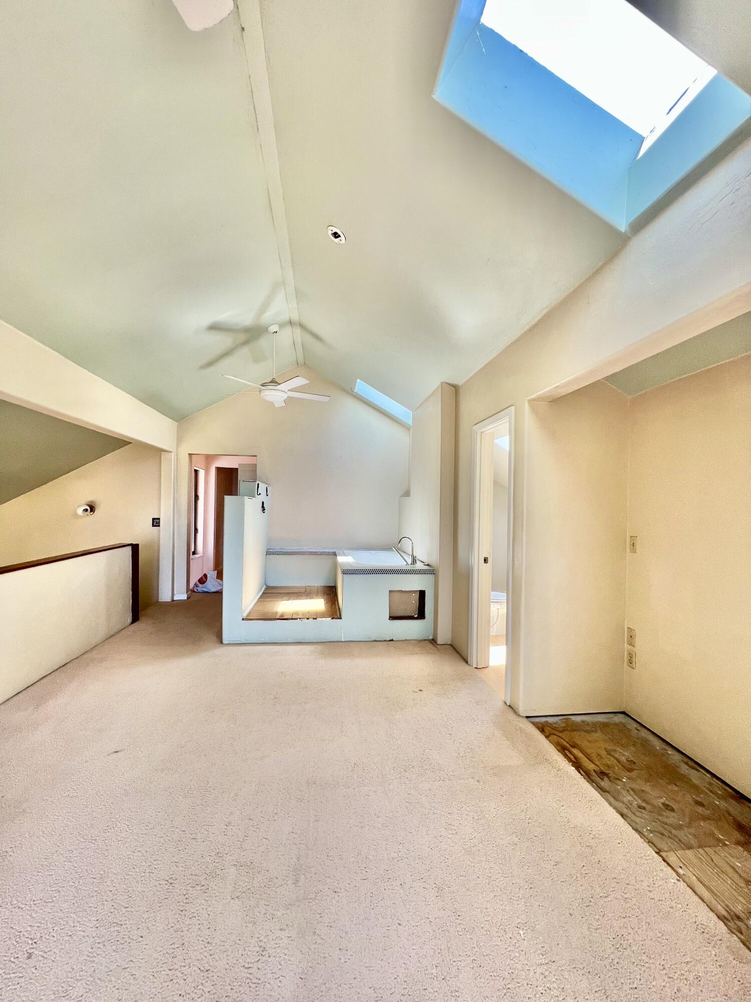 955 Spring Road Whitethorn, CA 95589 - Photo 5 of 74