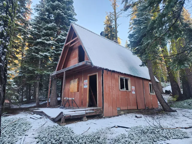 a view of backyard of house