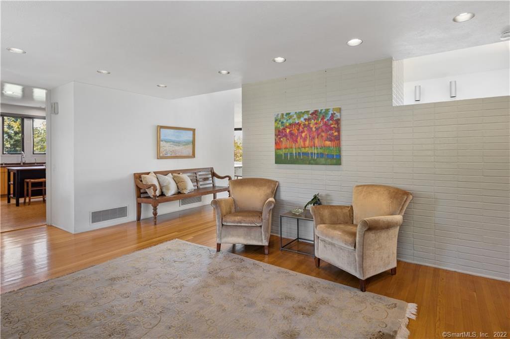 5 Longview Road Westport, CT 06880 - Photo 17 of 36 a workspace with furniture and window