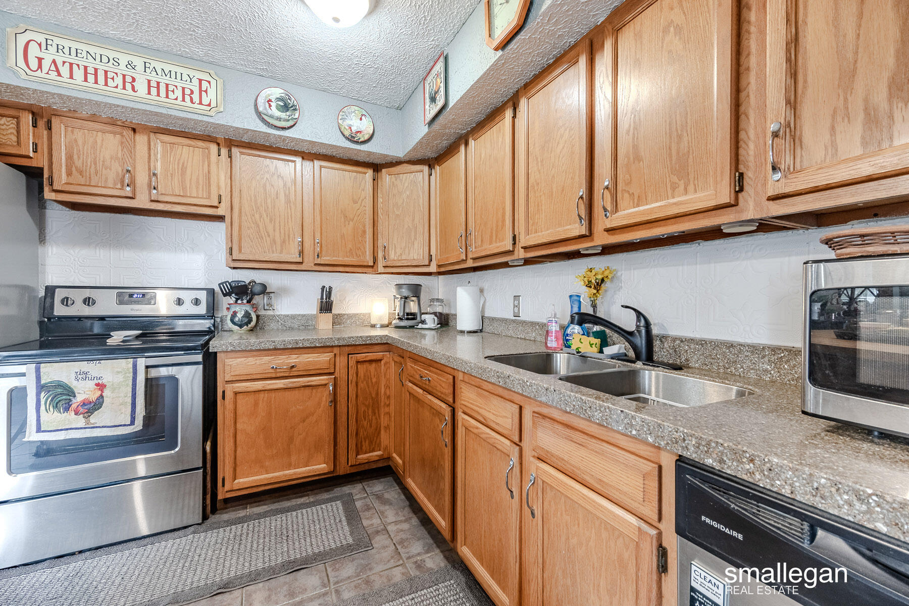 88 East Parameter Road Ionia, MI 48846 - Photo 4 of 20 88 East Parmeter Road-17