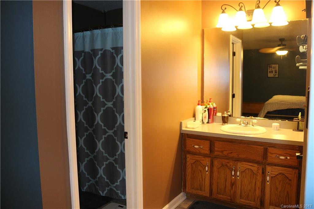 211 Shadowbrook Road Stanley, NC 28164 - Photo 14 of 17 Gallery Image 14
