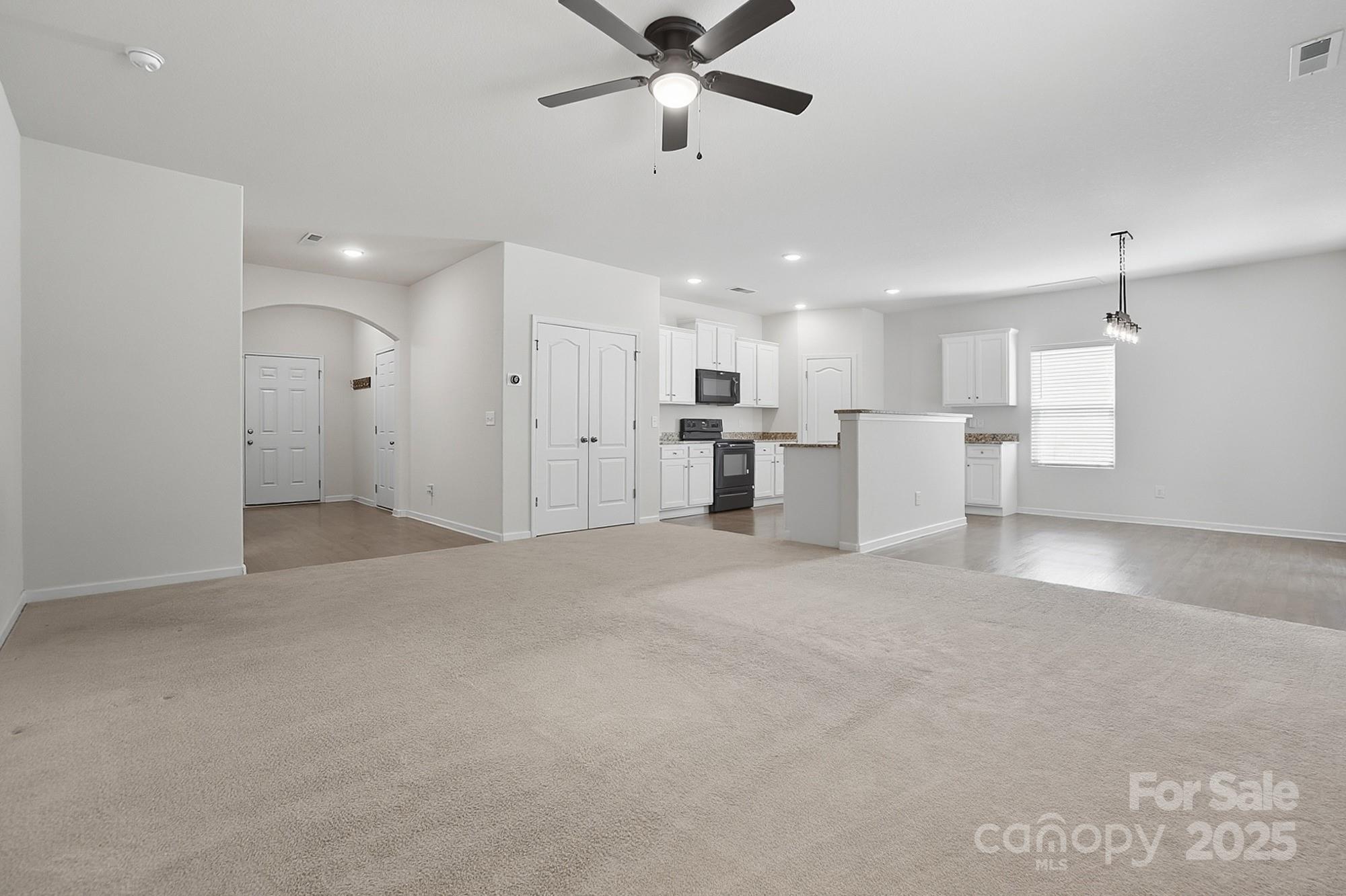 2737 Yurman Road Charlotte, NC 28214 - Photo 8 of 44 Gallery Image 8