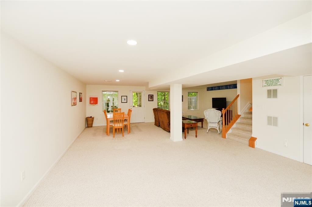 90 Summer Hill Road, Unit 90 Wayne, NJ 07470 - Photo 26 of 39 Gallery Image 26