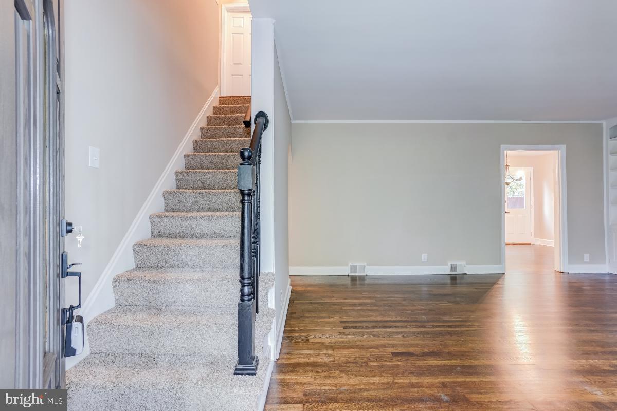 13216 Club Road Hagerstown, MD 21742 - Photo 3 of 33 Gallery Image 3