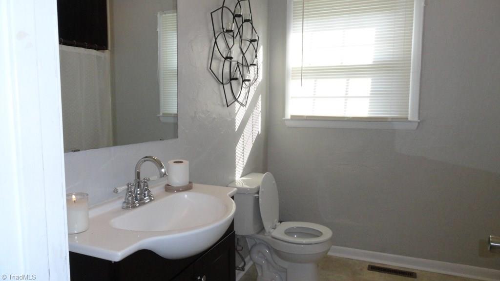 124 Old Pond Road Mount Airy, NC 27030 - Photo 20 of 30 Gallery Image 20