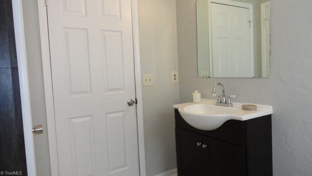 124 Old Pond Road Mount Airy, NC 27030 - Photo 21 of 30 Gallery Image 21