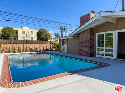 $4,500 | 6763 Lurline Avenue, Winnetka, CA 91306