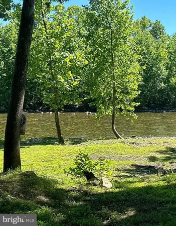 $300,000 | 261 Hicks Drive, Petersburg, WV 26847