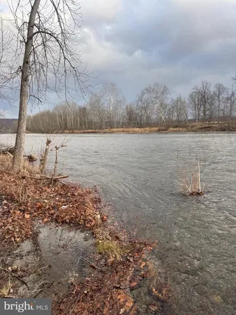 $300,000 | 261 Hicks Drive, Petersburg, WV 26847