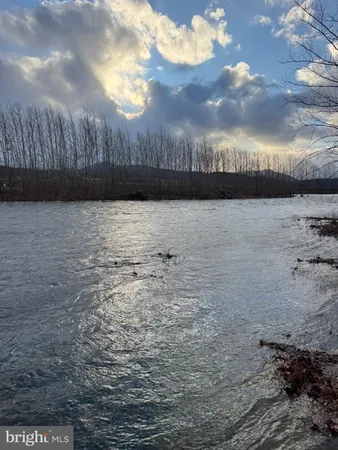 $300,000 | 261 Hicks Drive, Petersburg, WV 26847