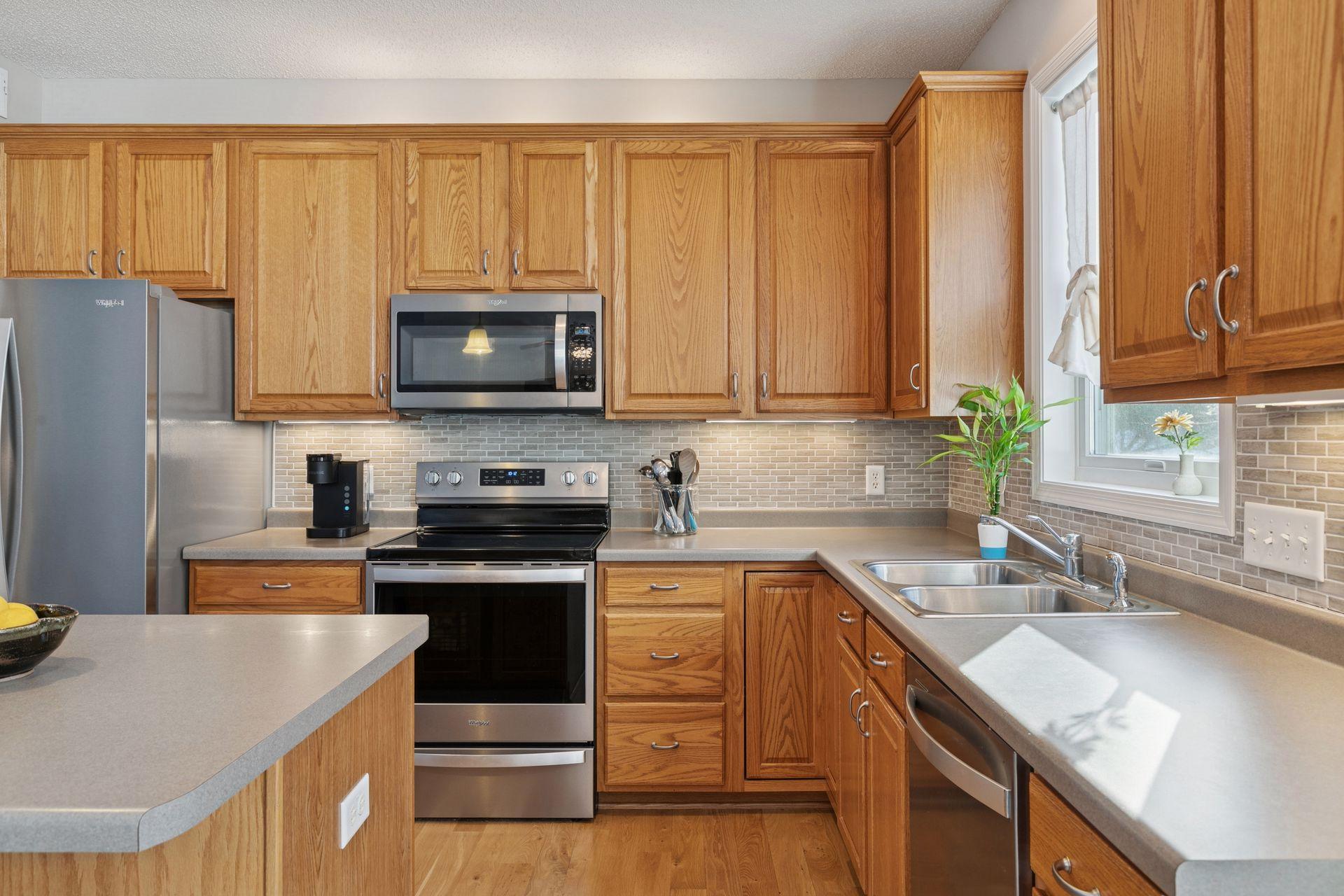 14280 Bayberry Trail Rosemount, MN 55068 - Photo 8 of 35