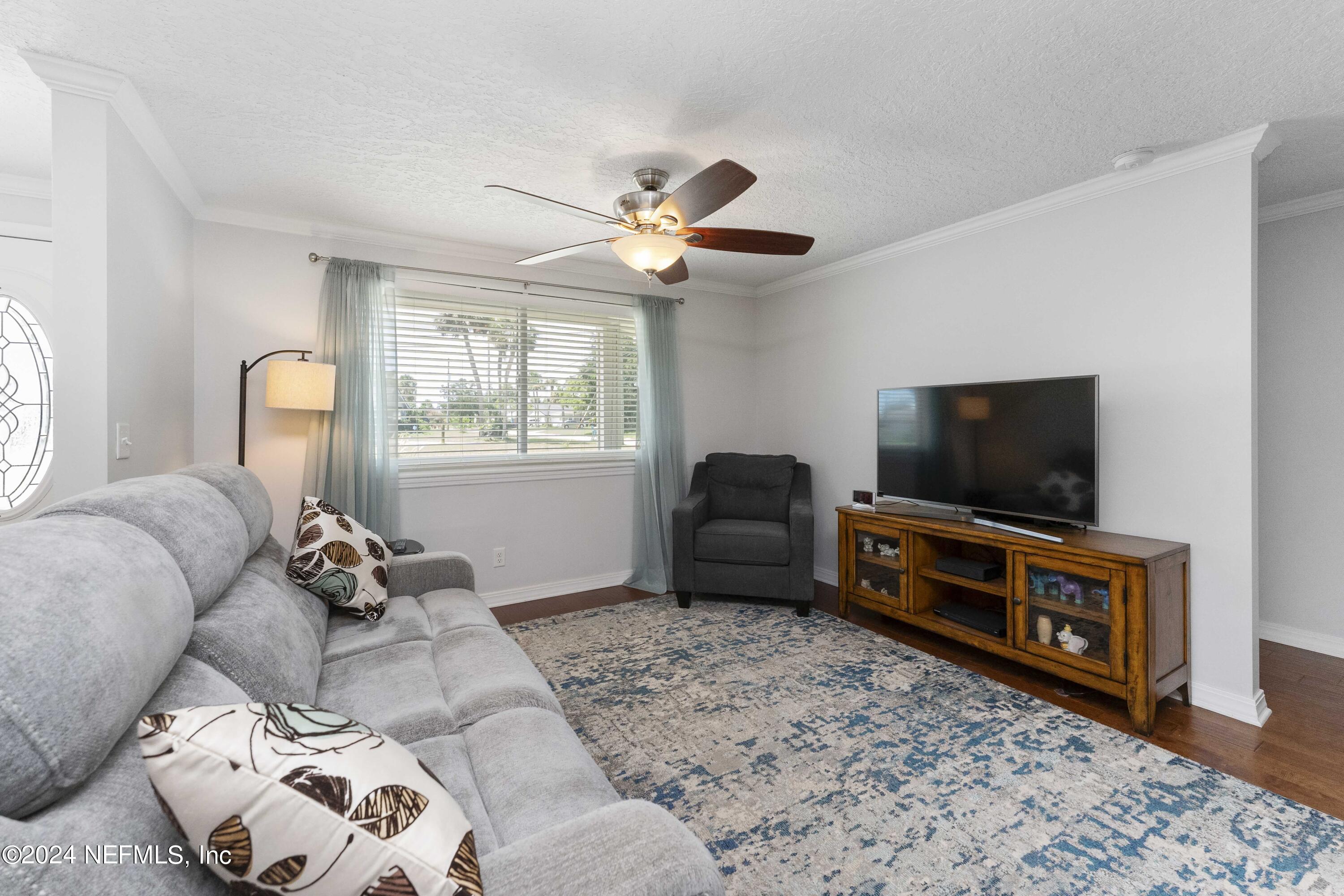 14515 Stacey Road Jacksonville, FL 32250 - Photo 4 of 38 14515 Stacey Rd Edit-4