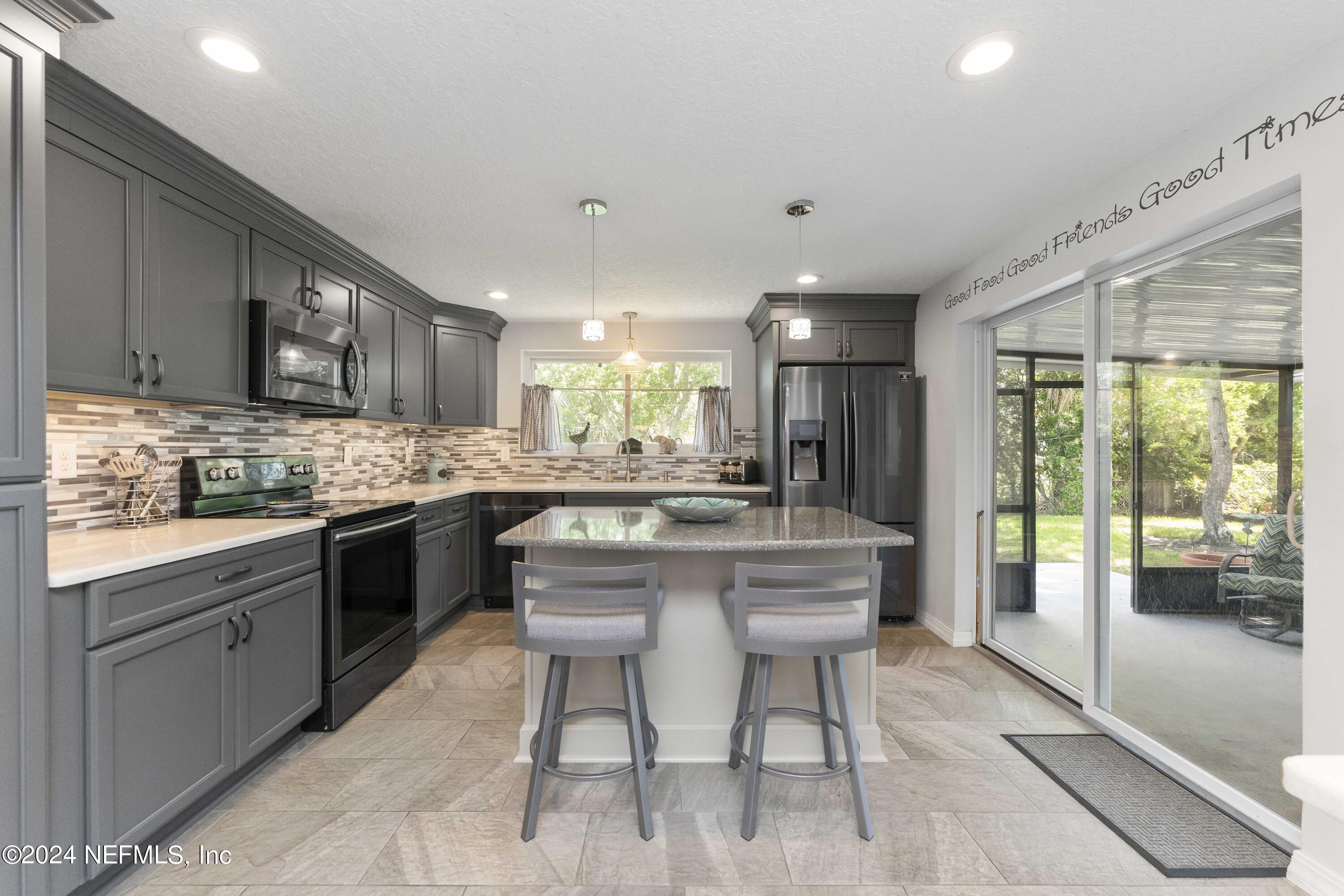 14515 Stacey Road Jacksonville, FL 32250 - Photo 10 of 38 14515 Stacey Rd Edit-10