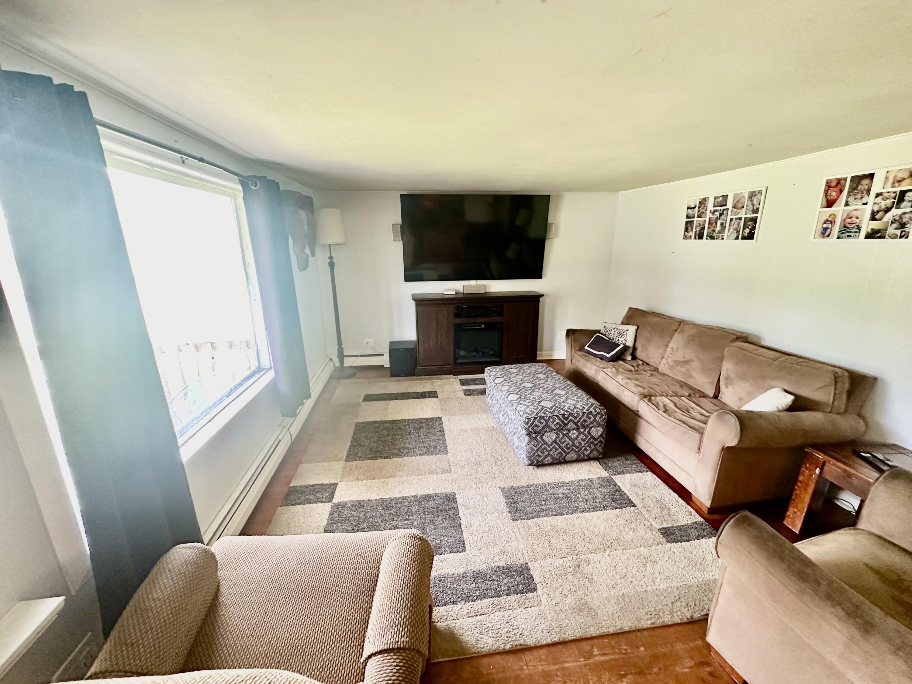 969 China Road Winslow, ME 04901 - Photo 6 of 20 Living Room
