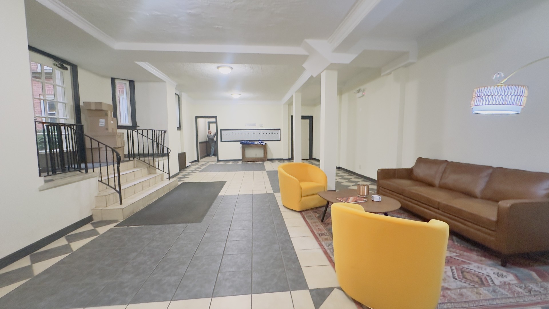 1411 West Farwell Avenue, Unit E2 Chicago, IL 60626 - Photo 5 of 27 a living room with furniture