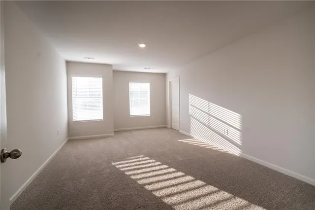 a view of empty room with window