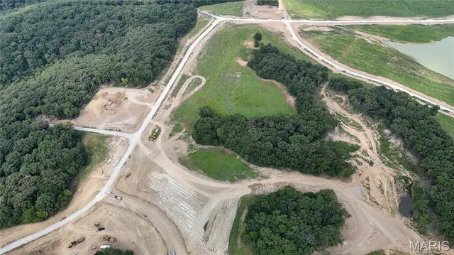 $575,000 | 404-408 Stones Throw Court, Defiance, MO 63341