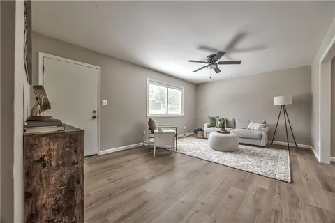 $225,000 | 12212 East 32nd Street South, Independence, MO 64052