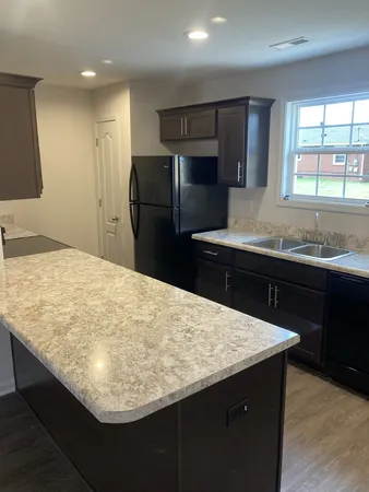 $995 | 914 Peachers Mill Road, Unit A, Clarksville, TN 37042