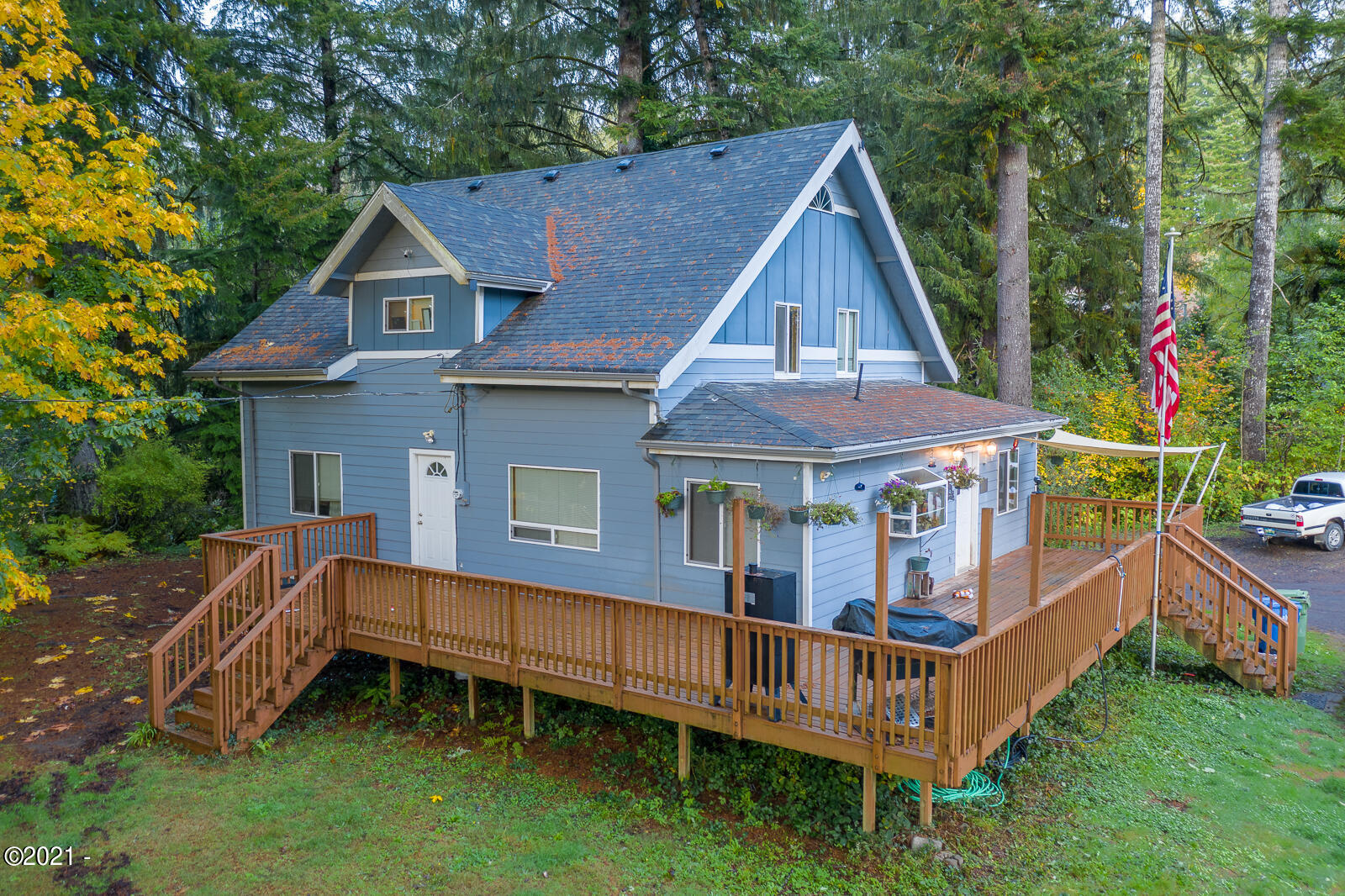 1240 Northwest Dundon Road Toledo, OR 97391 - Photo 1 of 38 Front Top