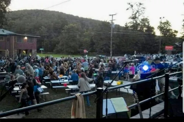 $640,000 | 10 Quaker Lake Road, Friendsville, PA 18818