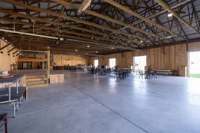 $640,000 | 10 Quaker Lake Road, Friendsville, PA 18818