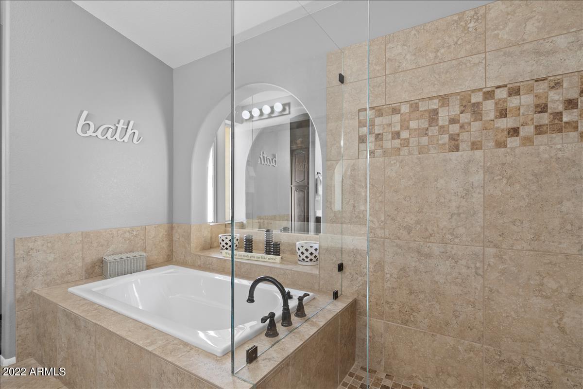 5612 East Marilyn Road Scottsdale, AZ 85254 - Photo 11 of 21 Primary Bathroom (2)