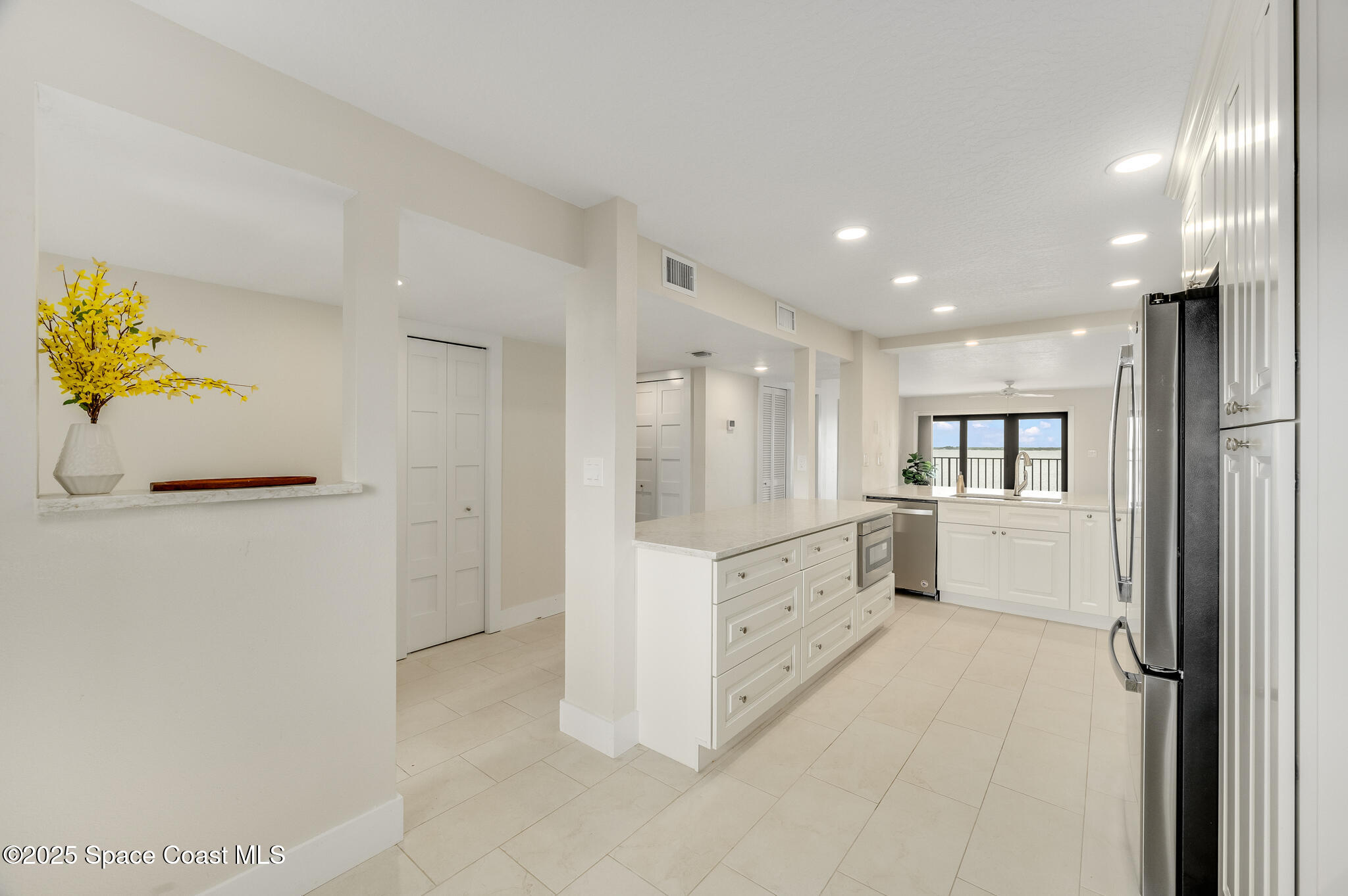 3220 River Villa Way, Unit 141 Melbourne Beach, FL 32951 - Photo 12 of 79 Kitchen