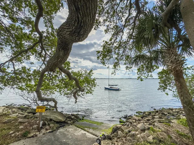 $2,900 | 3220 River Villa Way, Unit 141, Melbourne Beach, FL 32951