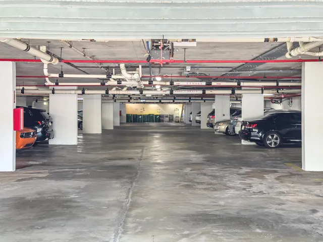 $2,900 | 3220 River Villa Way, Unit 141, Melbourne Beach, FL 32951