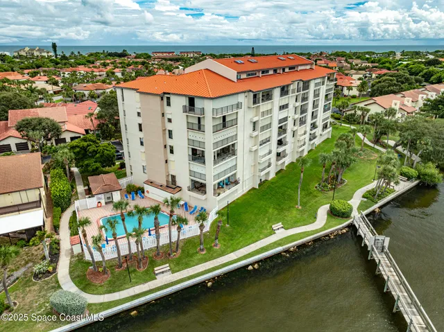 $2,900 | 3220 River Villa Way, Unit 141, Melbourne Beach, FL 32951