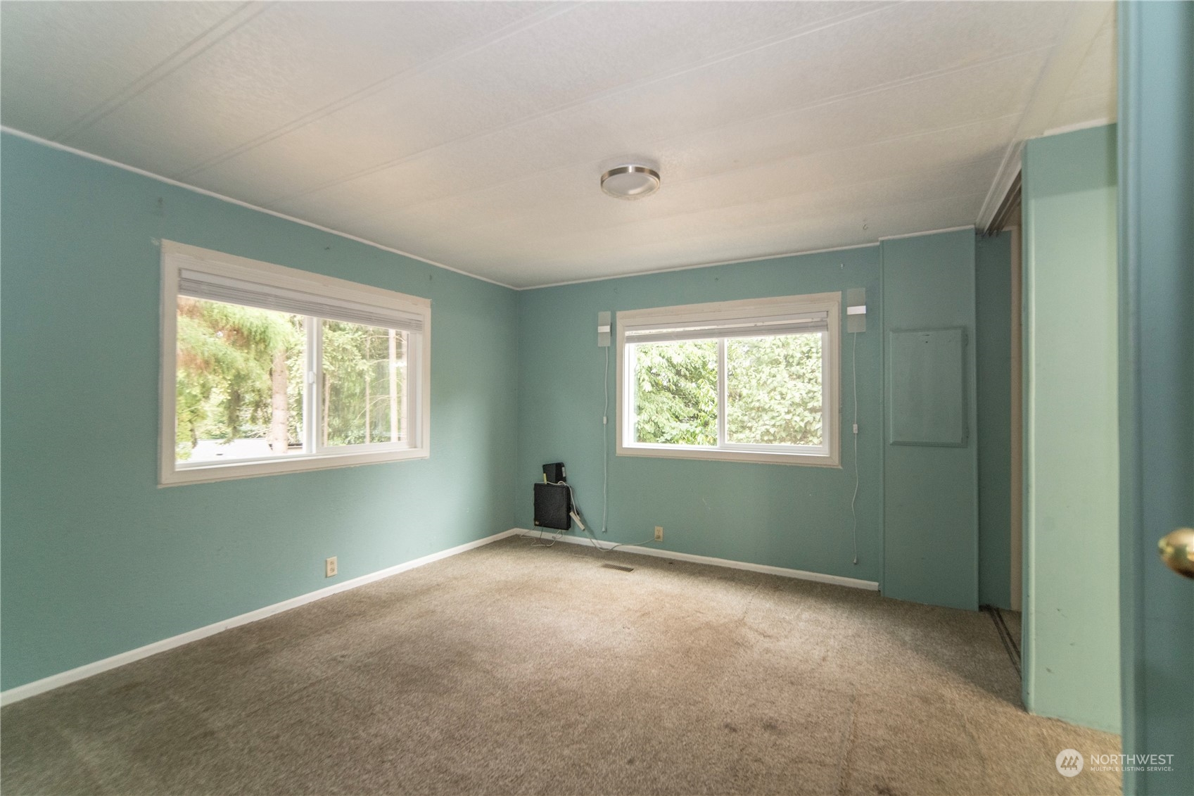 318 169th Street Southeast Bothell, WA 98012 - Photo 8 of 14 Gallery Image 8