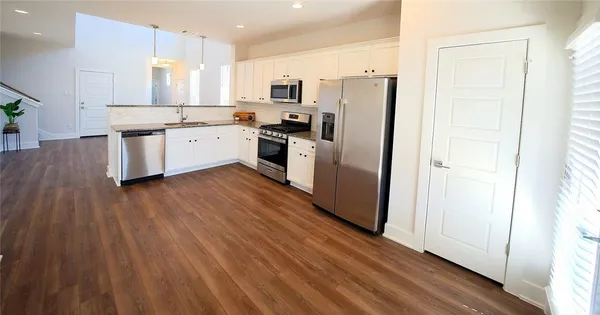 $1,995 | 162 Elisha Drive, Liberty Hill, TX 78642