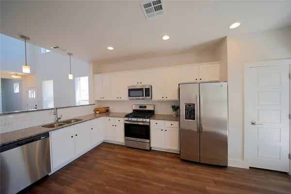 $1,995 | 162 Elisha Drive, Liberty Hill, TX 78642