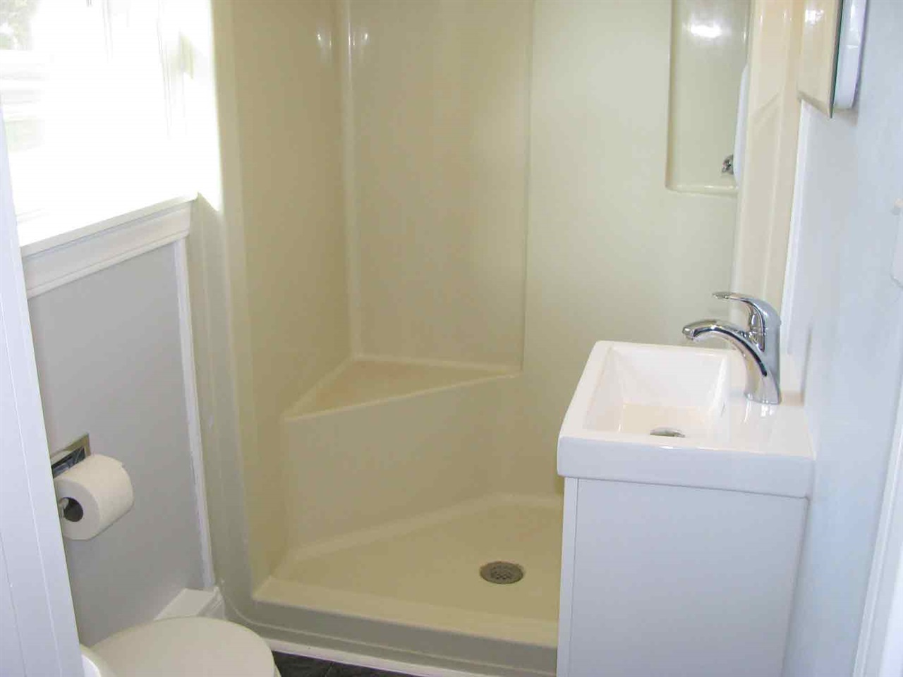 210 Worth Road Auburn, IN 46706 - Photo 23 of 30 Gallery Image 23