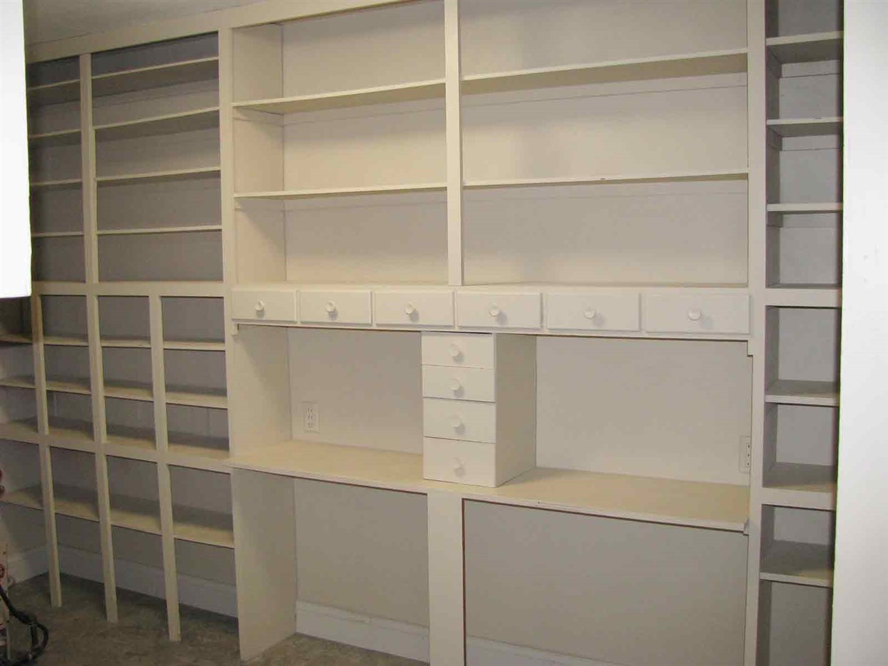 210 Worth Road Auburn, IN 46706 - Photo 24 of 30 Gallery Image 24